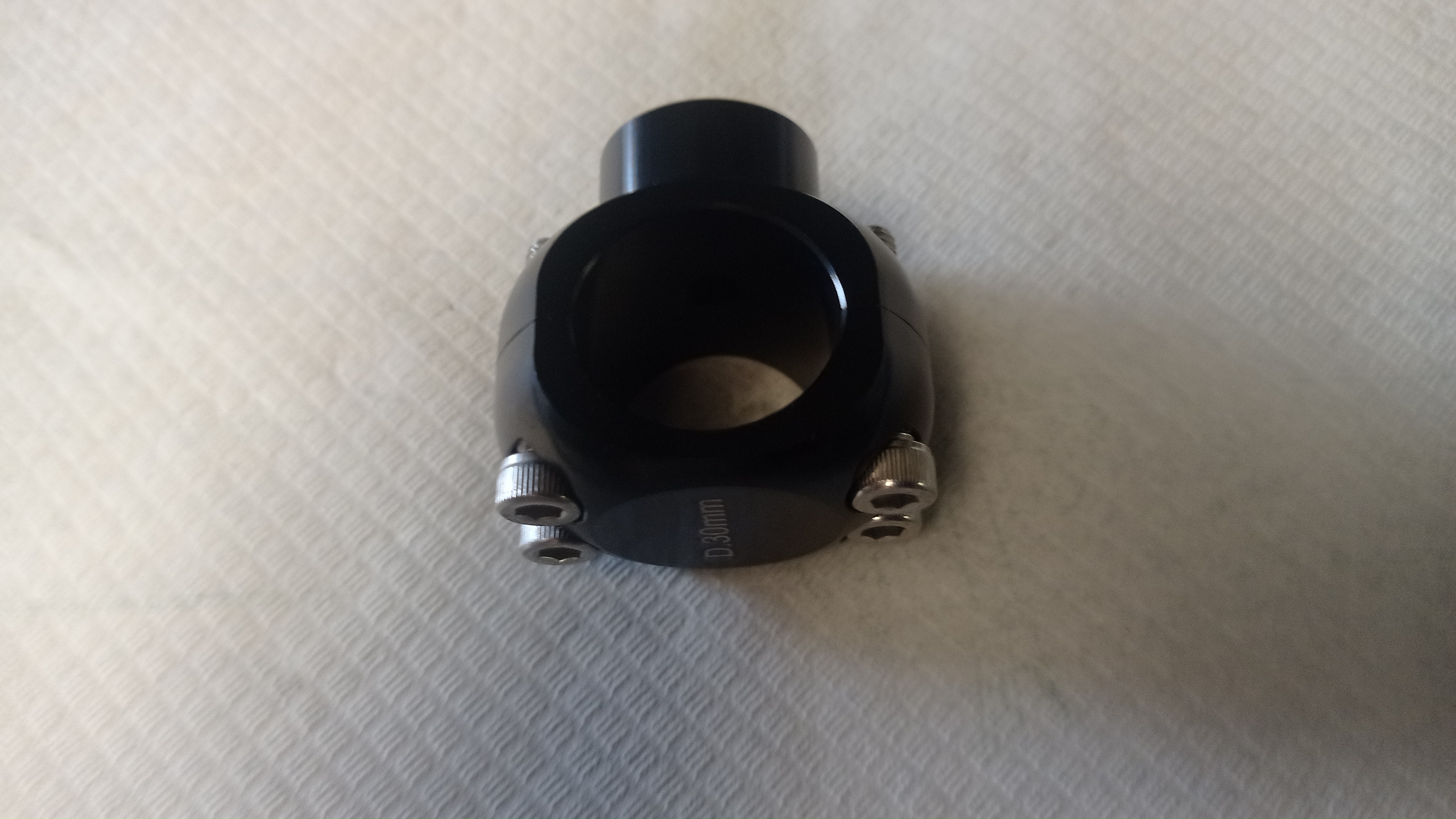 SUPPORTO FORATO 30 MM
